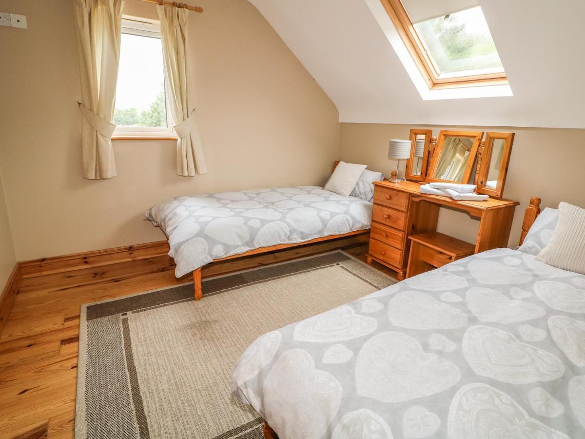 Kate'S Cottage Ратмулан Екстериор снимка